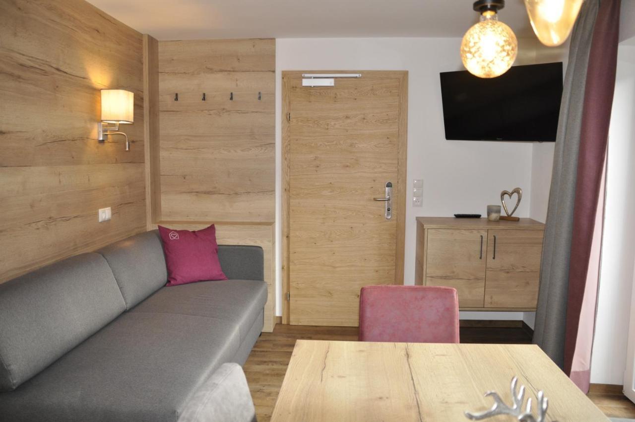 Herzis Appartements ヴァークライン エクステリア 写真