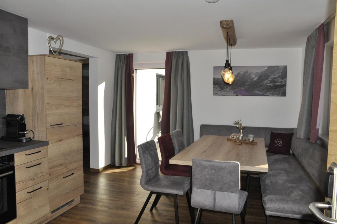 Herzis Appartements ヴァークライン エクステリア 写真